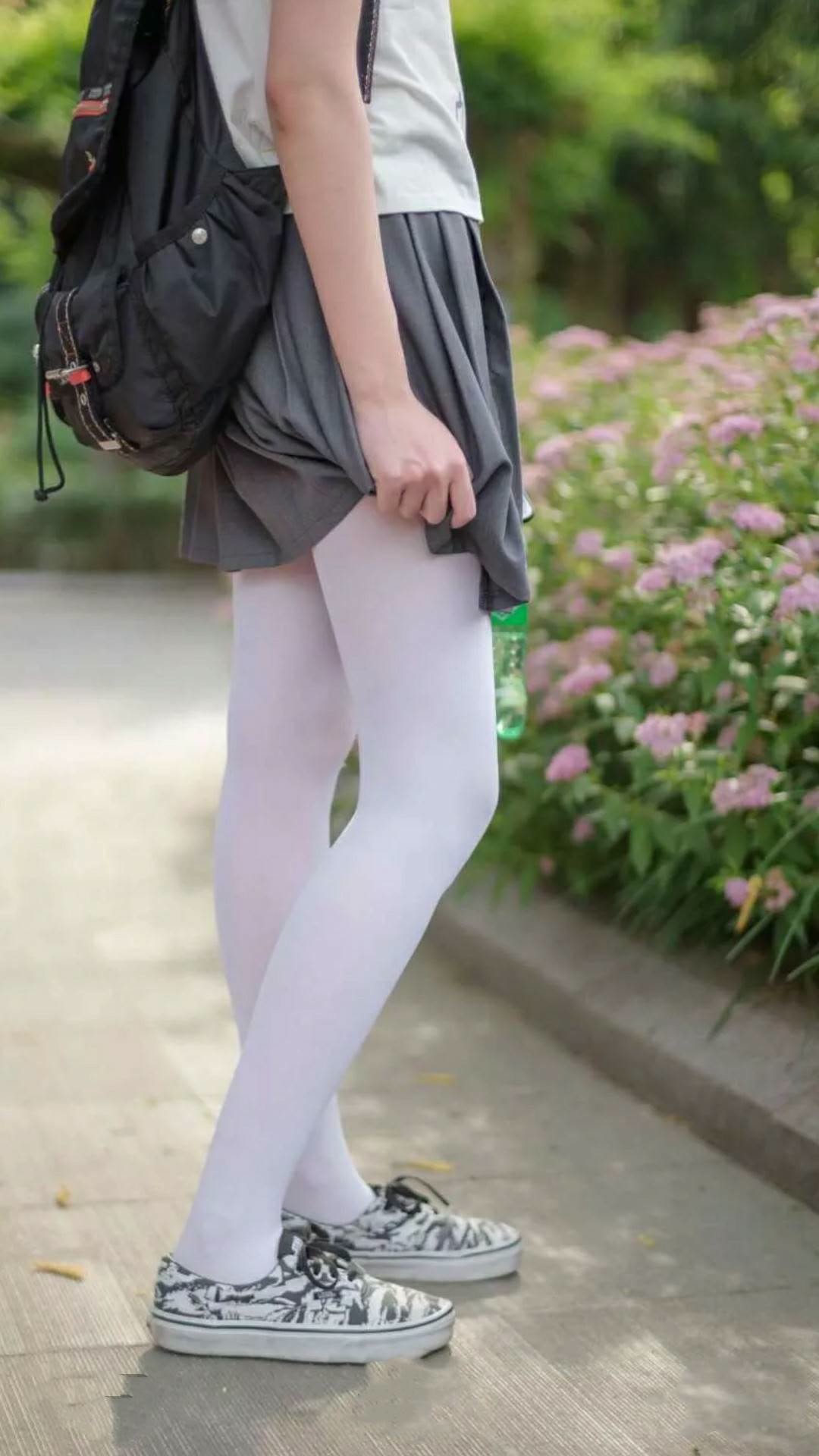 中学生篮球比赛观赛人数突破记录展现青少年体育热情,篮球比赛 中学生