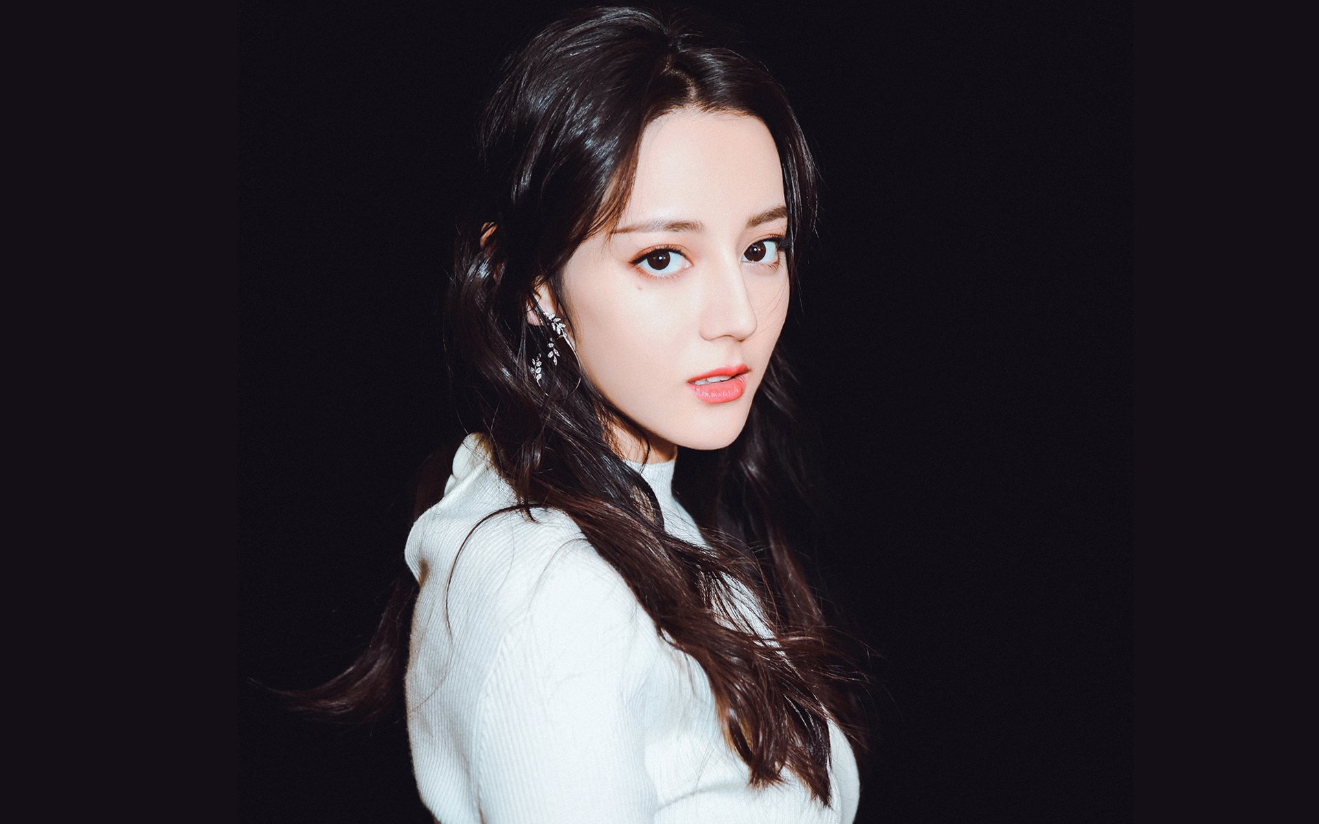 leyu乐鱼体育综合-苏炳添谈跑道材质对成绩影响明显，苏炳添途中跑步幅